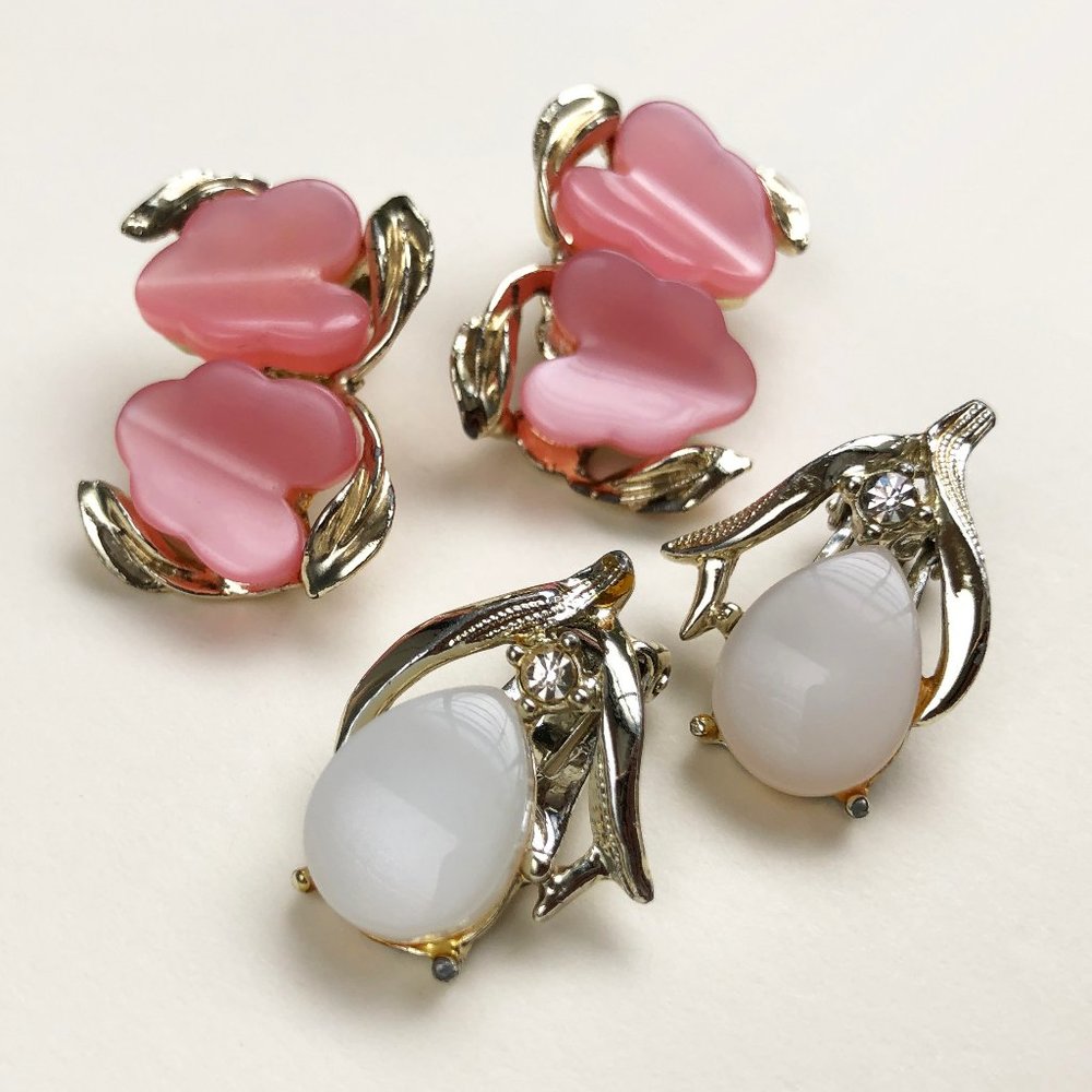 Large stud clips earrings set, accent plastic floral earrings set